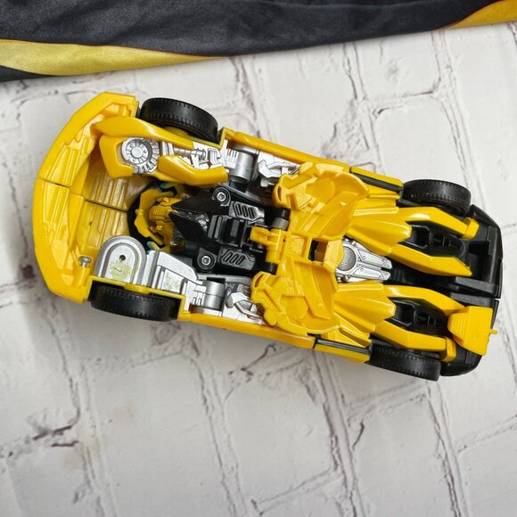 Authentic Transformers Kids S (Size 6) Bumblebee Costume Yellow Black Mask + Toy - Picture 9 of 9